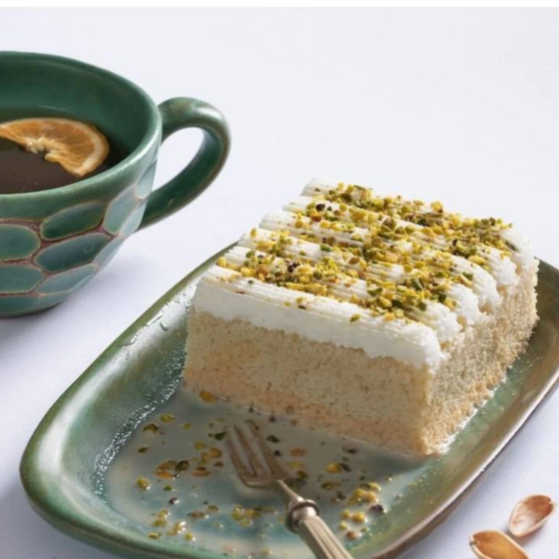 دسر ترس لیچز (سه شیر)