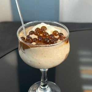 گلاسه یوگورتی پایه